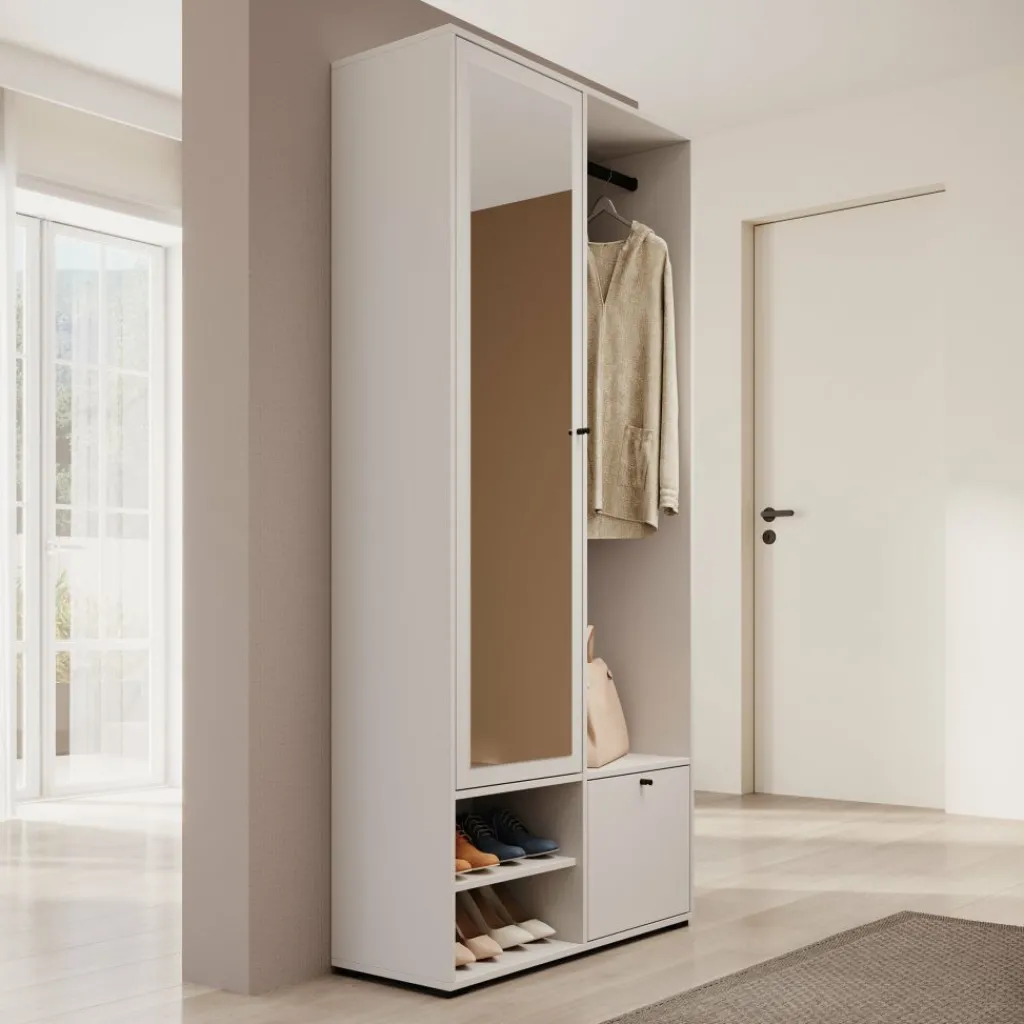 Deacon^Meubella Online