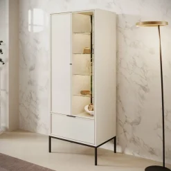 Dominica^Meubella Hot