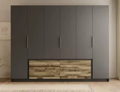 Leipzig^Meubella Hot