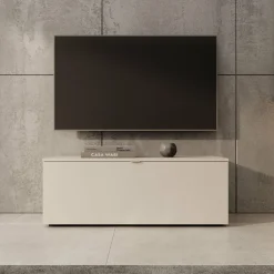 Lornes^Meubella Sale