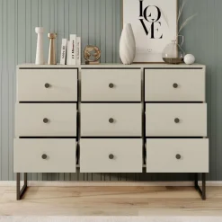 Lyndall^Meubella Hot